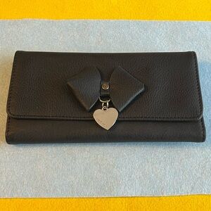 NWOT Nine West Black Faux Leather Tri-Fold Wallet w/ Silver Heart Accent.